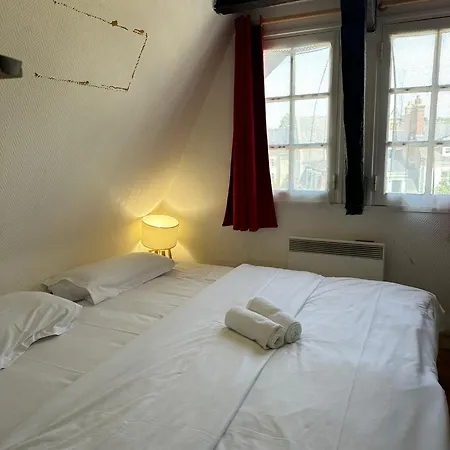 Place Plumereau De Appartamento