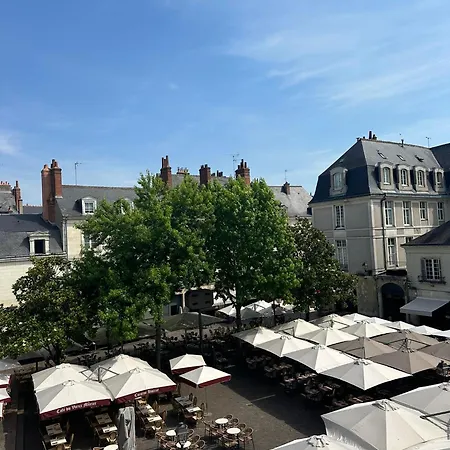 Place Plumereau De *