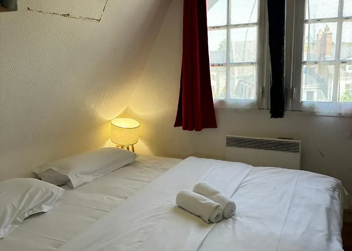 Place Plumereau De Appartamento