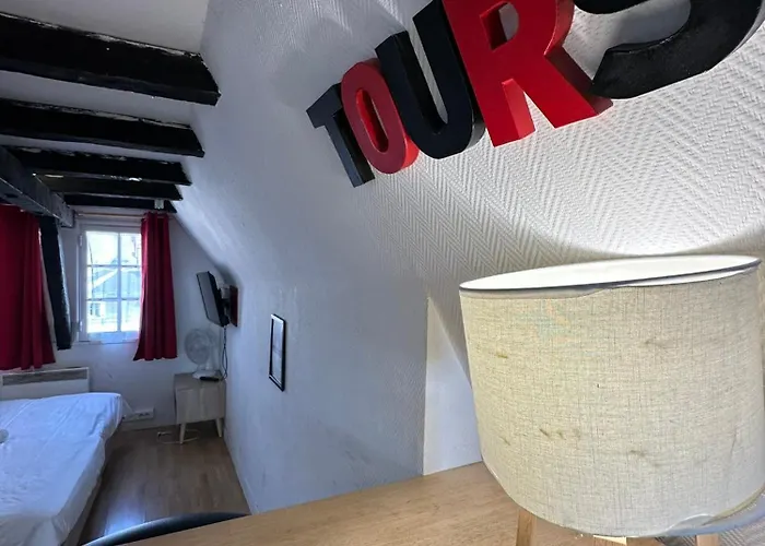 Place Plumereau De Appartamento