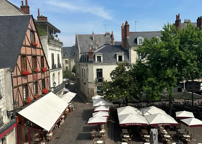 Place Plumereau De トゥール